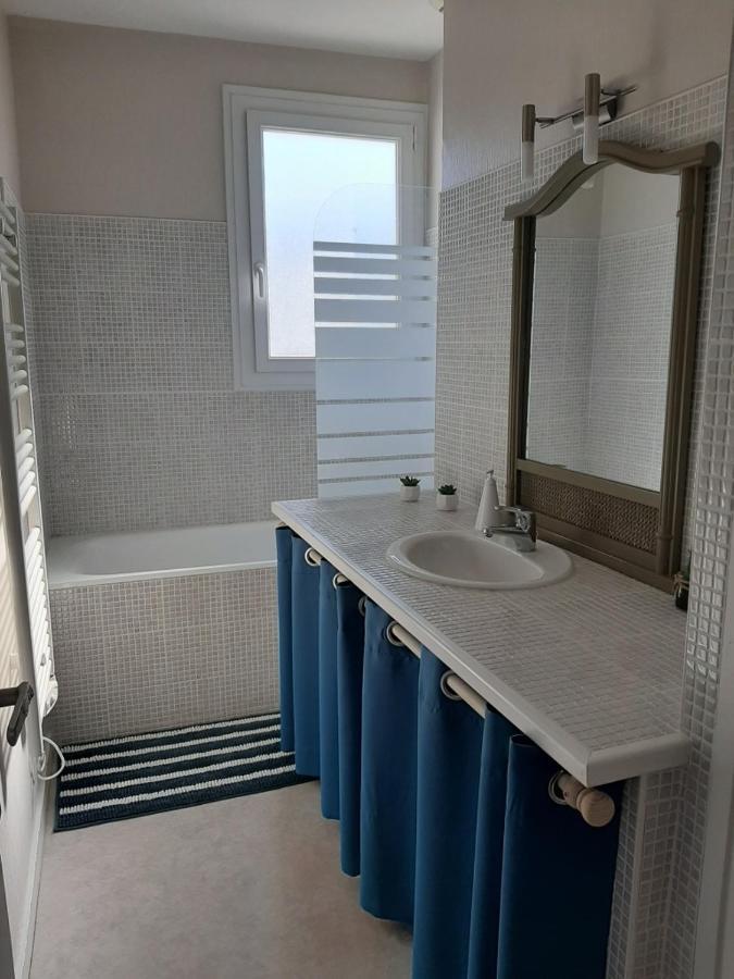 Appt Cosy 65 M2 Coeur De Ville A 150 M De La Plage รัวย็อง ภายนอก รูปภาพ